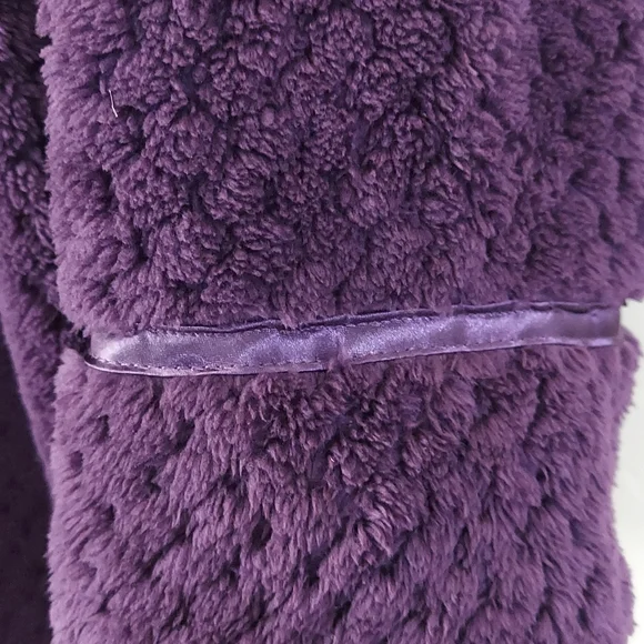 NWT Plush Robe Cozy Ladies Charter Club Zip Up Deep Purple Small Super Soft - Picture 7 of 10